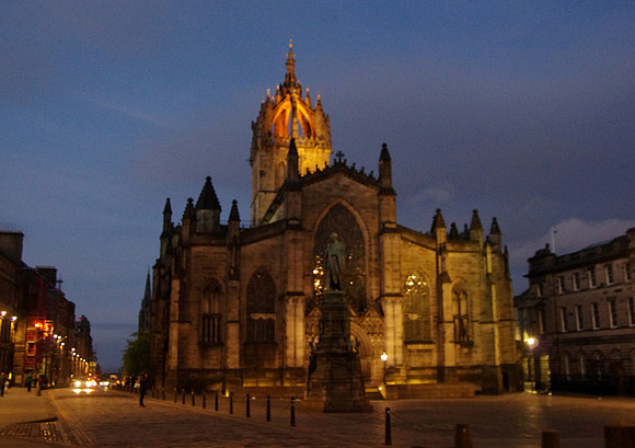 St. Giles at night