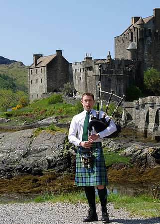 Bagpiper