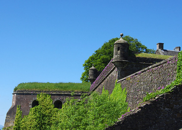 Stirling wall