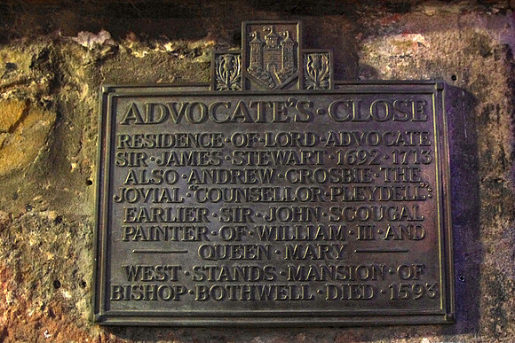 Advocate's Close